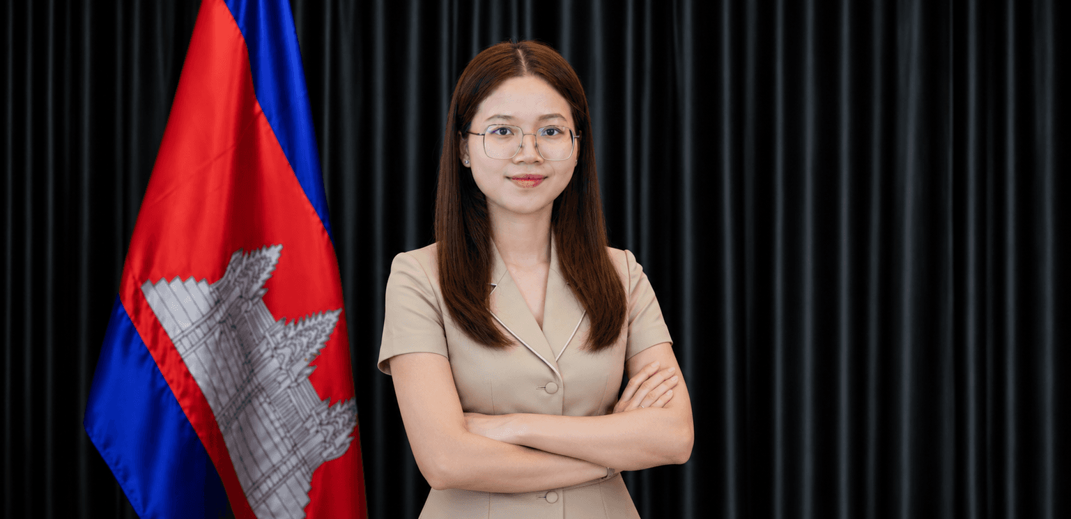 លោកជំទាវ ផល ម៉ារីណា