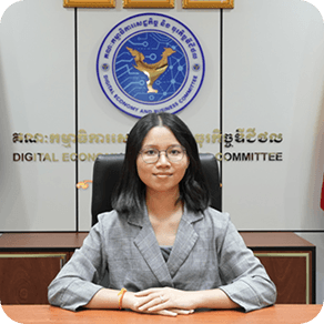 លោកជំទាវ ផល ម៉ារីណា